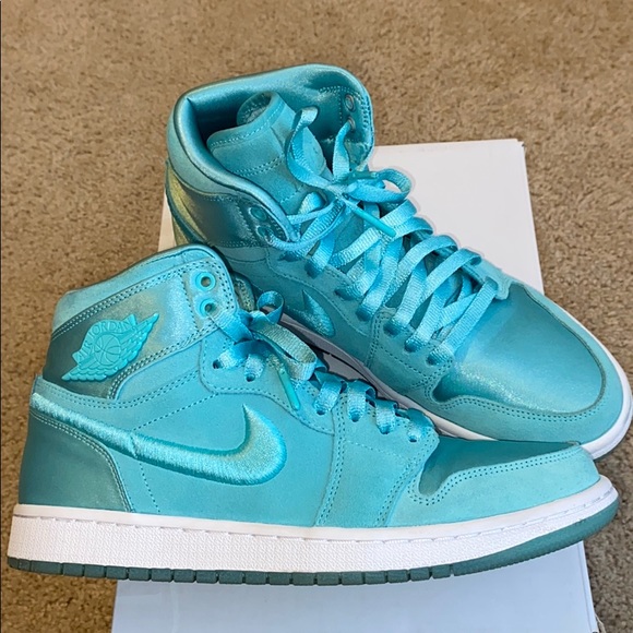 Jordan Shoes - Jordan 1 “Season of Her:Aqua”